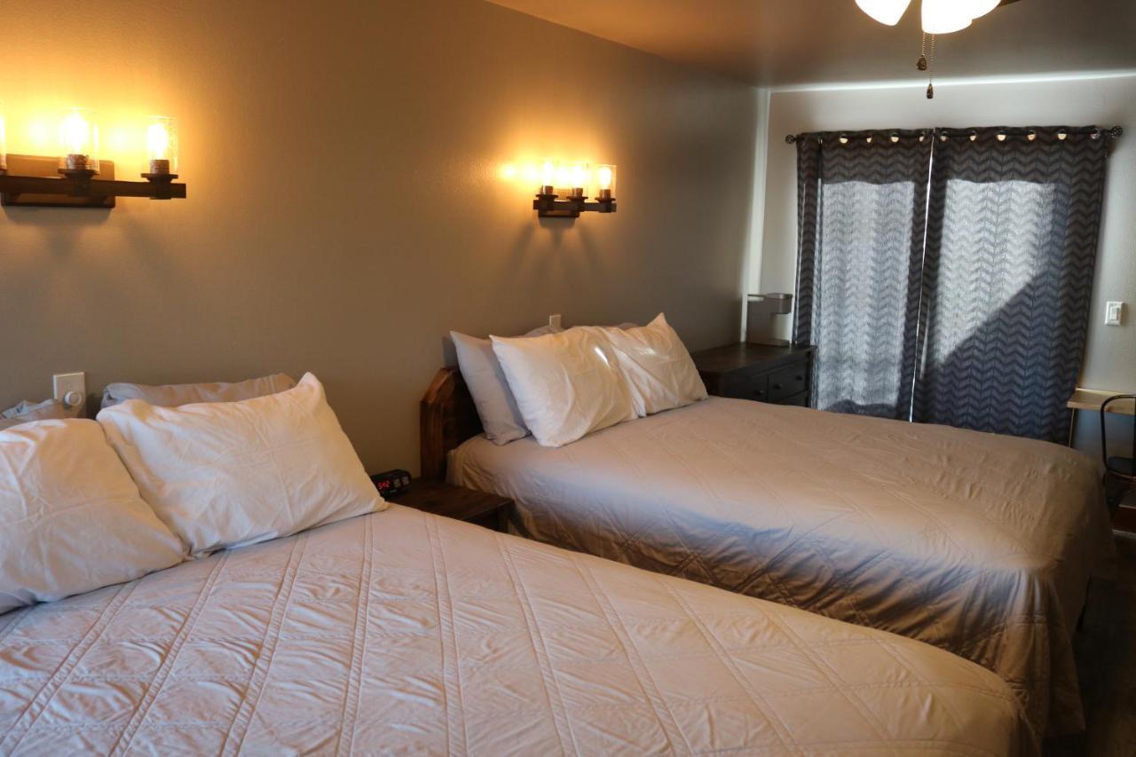 Columbine Inn (Adults Only) Эстес Парк Экстерьер фото
