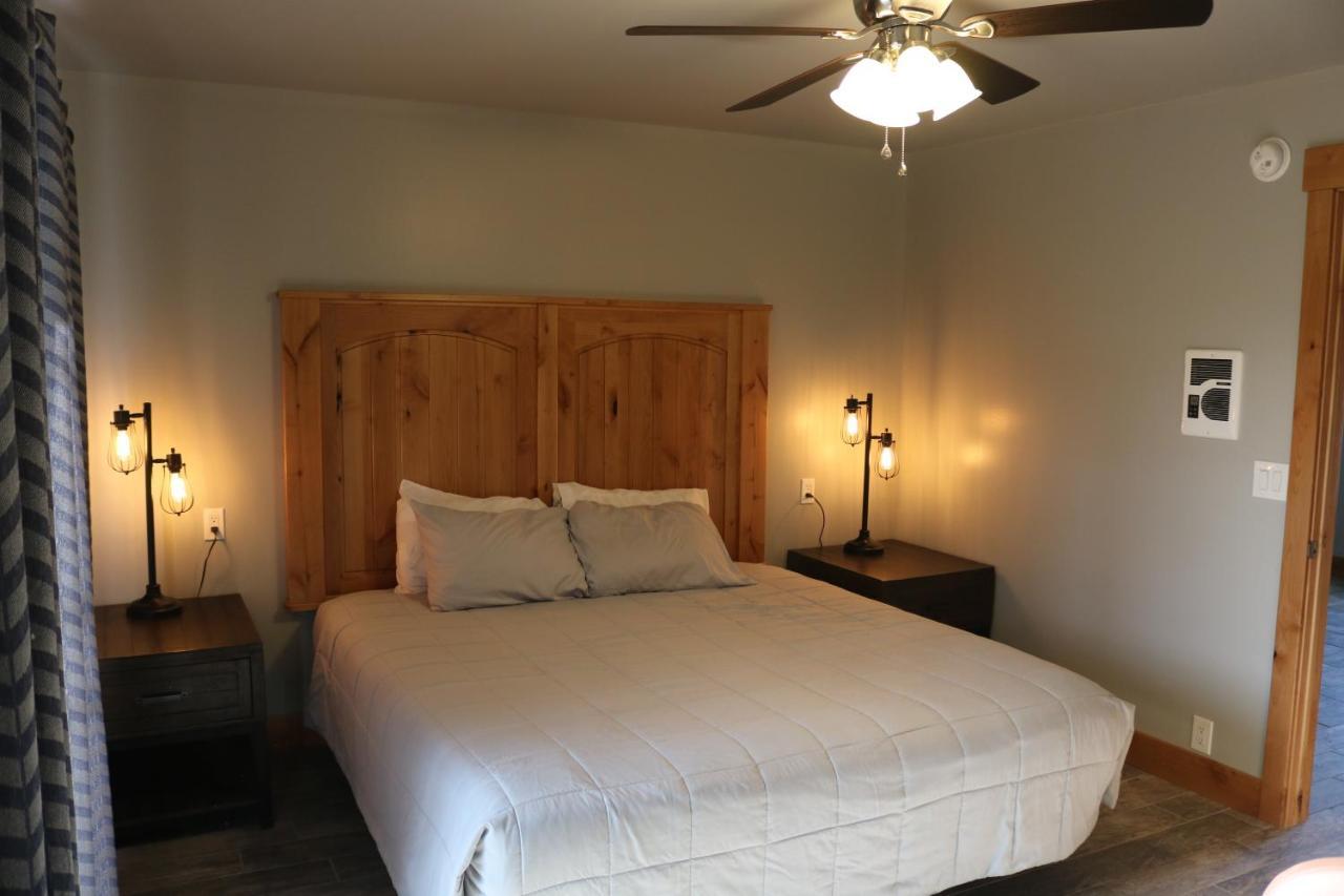 Columbine Inn (Adults Only) Эстес Парк Экстерьер фото